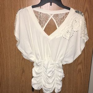 NWOT Lace Butterfly Sleeve Ruched Top